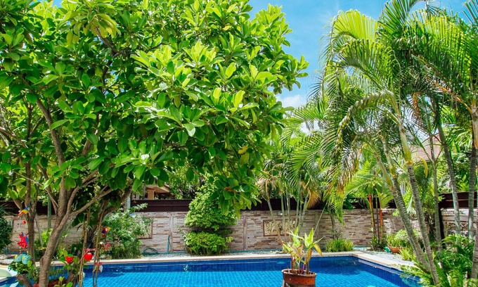 Nong Prue Villa | Private Residence Hosted by Sasithorn