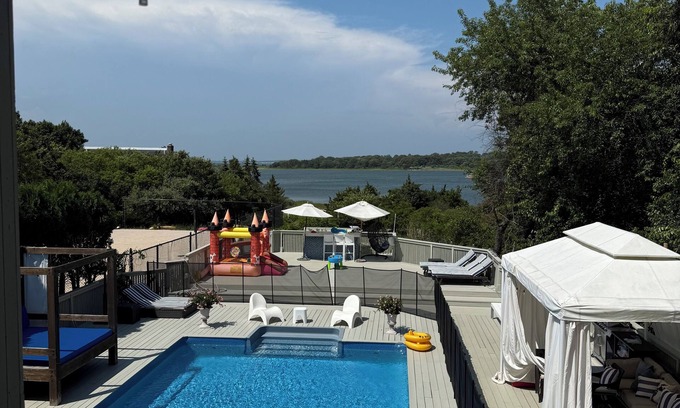 Shinnecock Hills House | Private resort/home in Southampton with private beach pool volleyball.