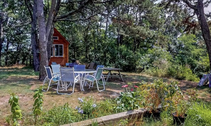 Truro House | Private retreat, sleeps 10, walk to ocean beach