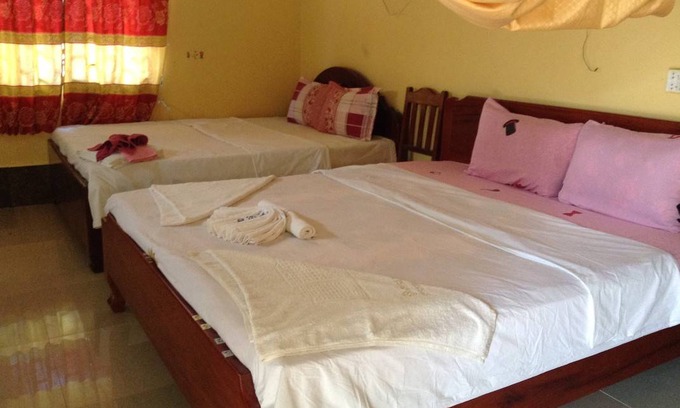 Puok Resort | Private room ∙ 4 guests