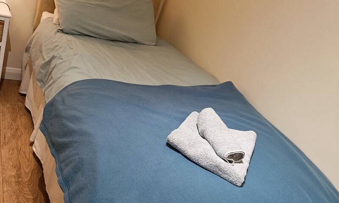 Glasgow Resort | Private room ∙ 1 guest