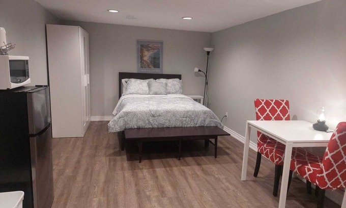 Brampton Resort | Private room ∙ 1 guest