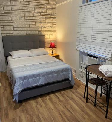 Garfield House | Private Room #1 on Taylor