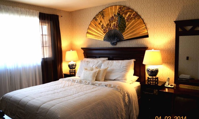 Cambridge Resort | Private room ∙ 2 guests