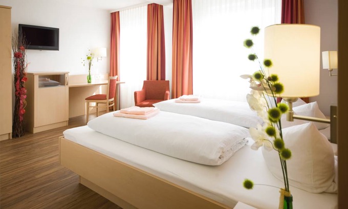 Etzenricht Resort | Private room ∙ 2 guests