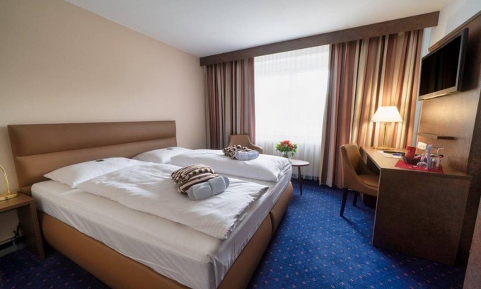 Strick Resort | Private room ∙ 2 guests