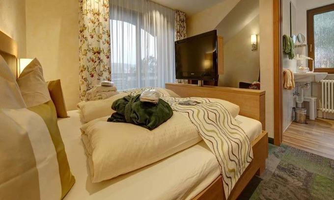 Schoemberg Resort | Private room ∙ 2 guests