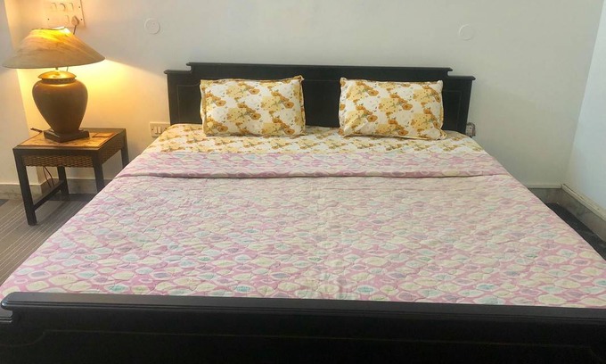DLF City Resort | Private room ∙ 2 guests
