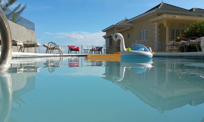 Reading Resort | Private room ∙ 2 guests