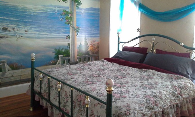 Holyoke Resort | Private room ∙ 2 guests
