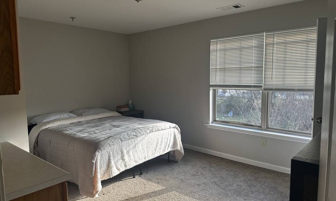Murfreesboro Resort | Private room ∙ 2 guests