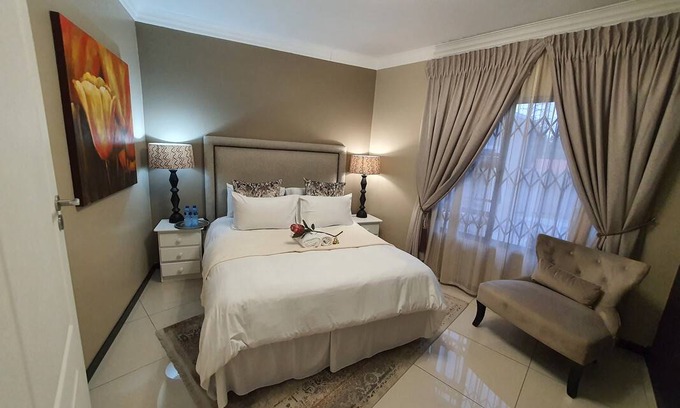 Kempton Park Resort | Private room ∙ 2 guests