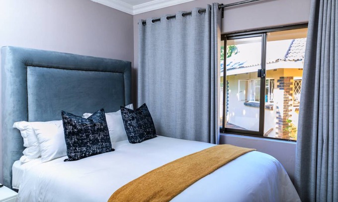 Harare Resort | Private room ∙ 2 guests