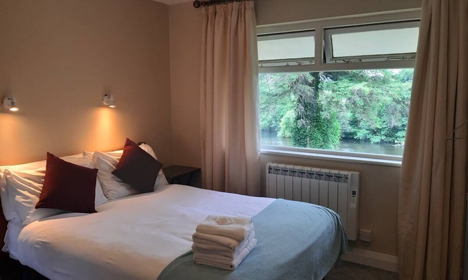 Killarney Resort | Private room ∙ 3 guests
