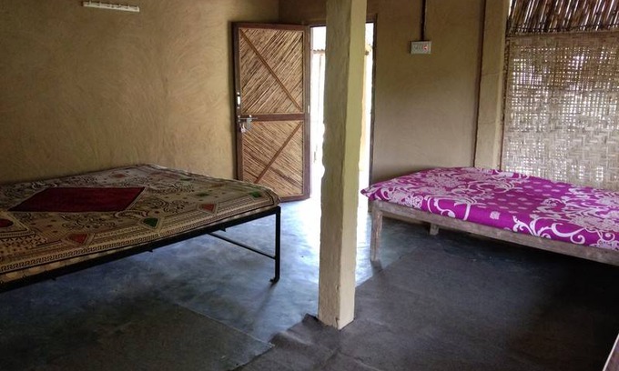 Meghauli Resort | Private room ∙ 3 guests