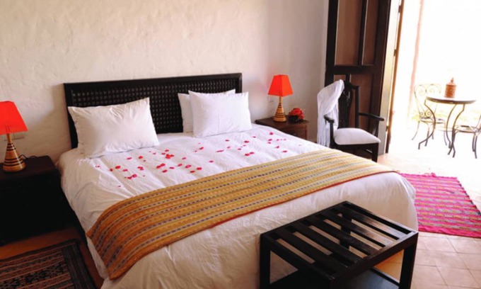 Issen Resort | Private room ∙ 6 guests