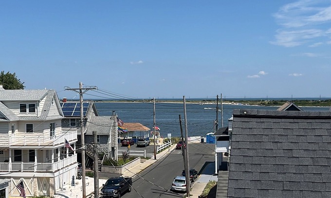 Highlands House | Private room and bathroom in a luxury home. Walking distance to beaches!
