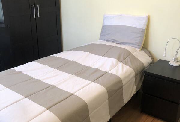 Cote-Saint-Luc Resort | Private room ∙ 1 guest