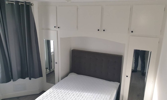 Brownswood Resort | Private room ∙ 1 guest