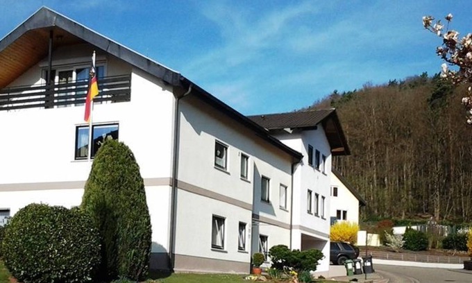 Silz Apartment | Private room Haus Waldblick - double room shower/WC