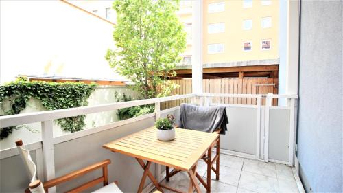 Altstadt House | ➤Private Room - Heart of downtown with terrace