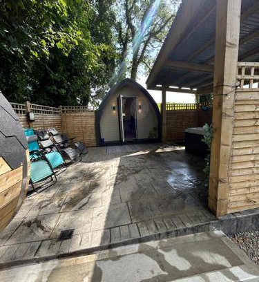 Burnfoot Resort | Private room ∙ 4 guests