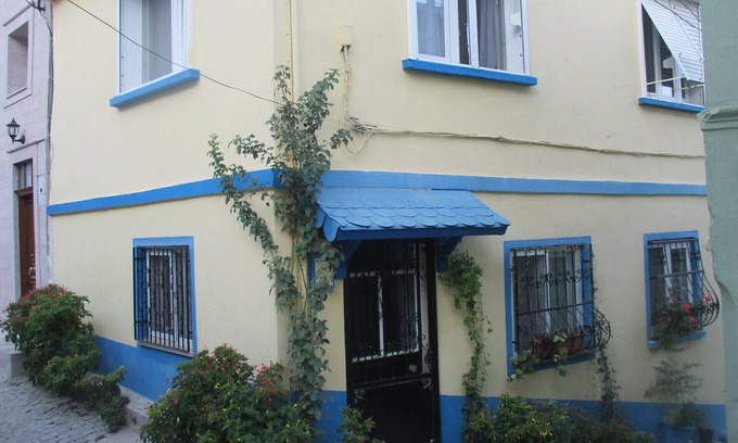 Ayvalik City Center Bed & Breakfast | Private room in the heart of Ayvalik