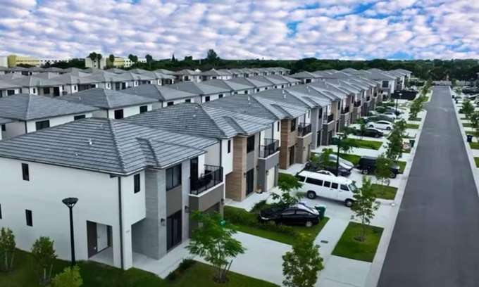 Florida City Apartment | Private Room with Entrance & Bathroom -All yours!