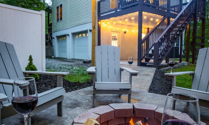 Summerlee House | Private Saddleback Retreat - Ultimate Game Room, Hot Tub, Fire Pit