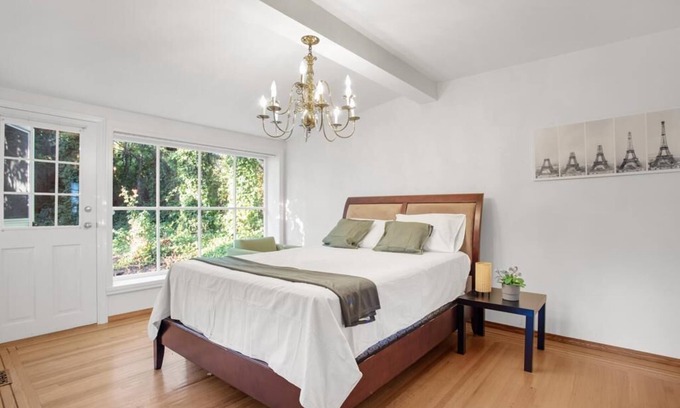 Marpole House | Private Stay Close To Airport & Downtown