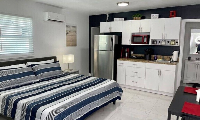 Allapattah Apartment | Private Studio, 5 minutes to everything in Miami