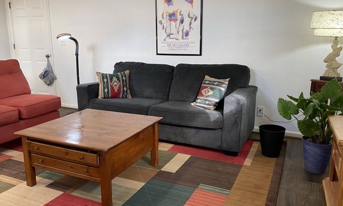 Fincastle Apartment | Private studio apartment in the countryside!