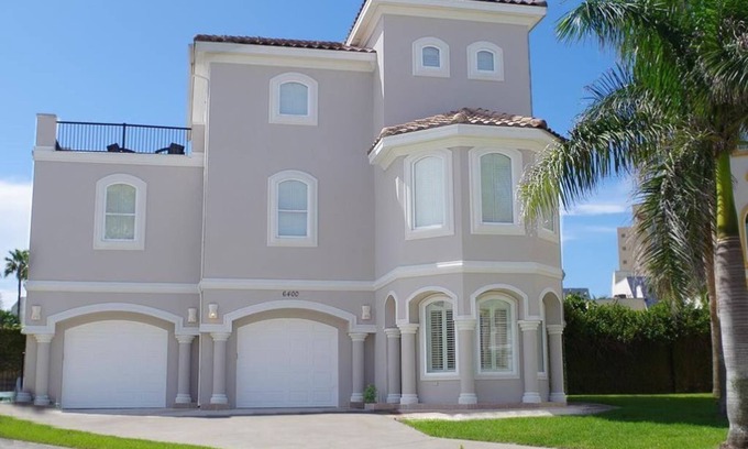 South Padre Island House | Private Villa in gated community w/private pool and beach access