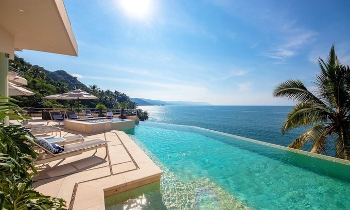 Mayto Villa | Private villa in Puerto Vallarta with beach access and, infinity pool and views