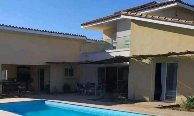 Pia Villa | Private villa pool air conditioning 10 minutes from the beach