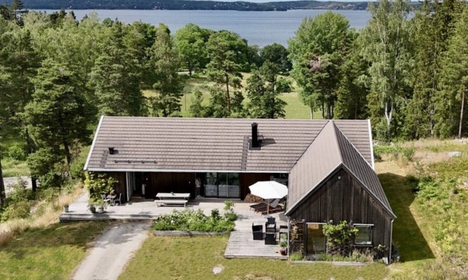 Ingaro Ski Chalet | Private villa with a sea view on Ingarö near Stockholm
