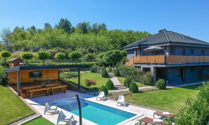 Presika House | Private Villa with private pool, hot tub, WIFI, A/C, TV, terrace, pets allowed, panoramic view
