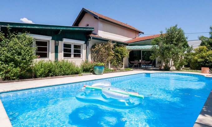 Gradignan House | Proche de Bordeaux,entre le Vignoble Bordelais et le Bassin D'arcachon, au Calme
