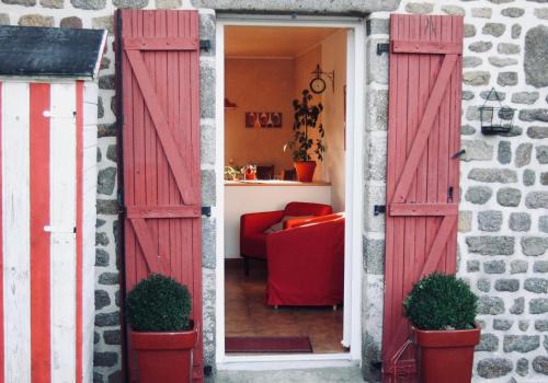 Saint-Laurent-de-Terregatte House | Proche Mont St-Michel, deux maisons authentiques au cœur de la nature, domaine de l'Angevinière