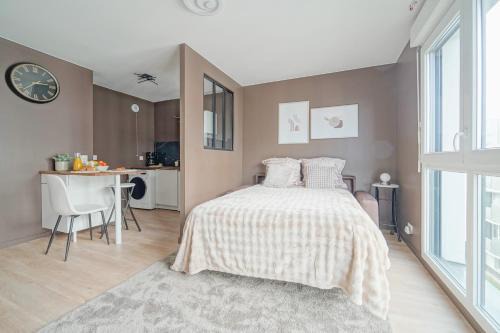Bobigny Apartment | Proche Métro 5 et tram, parking, résidence neuve