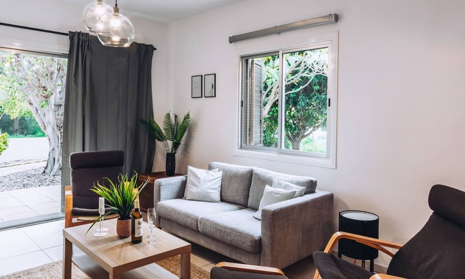 Paphos House | Procy 101 Ideal for Long or Short Stays