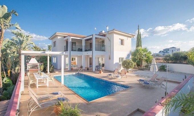 Protaras Villa | Protaras Holiday Villa AP271 - a villa that sleeps 7 guests in 3 bedrooms