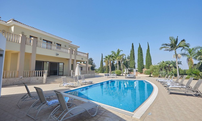 Protaras Villa | Protaras Holiday Villa PA7 - a villa that sleeps 16 guests in 7 bedrooms