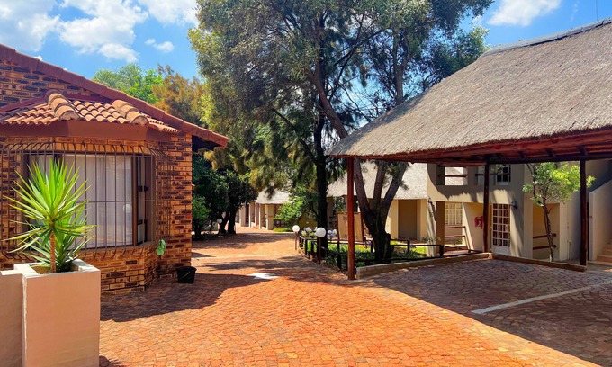 Greater Johannesburg Metropolitan Area House | Protea Ridge Guest Cottages