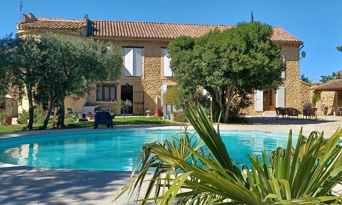 Serignan-du-Comtat Cottage | Provencal and authentic farmhouse with olive trees and a magnificent swimming pool