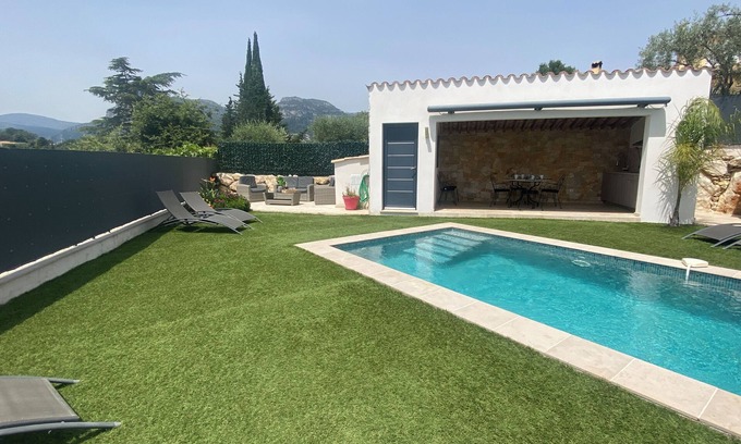 La Gaude House | Provencal detached villa