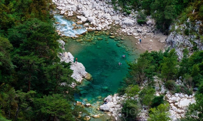 Baudinard-sur-Verdon Villa | Provencal villa, Gorges du Verdon Pool Spa