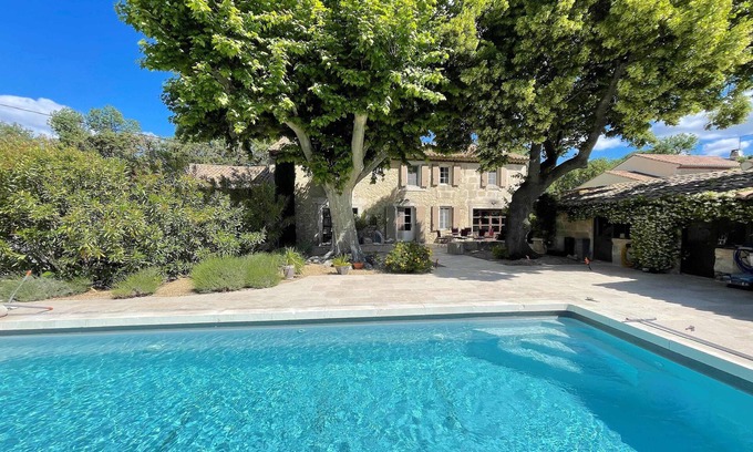Saint-Etienne-du-Gres Other | Provencal farmhouse with stone charm - 5 bedrooms - heated swimming pool 10p