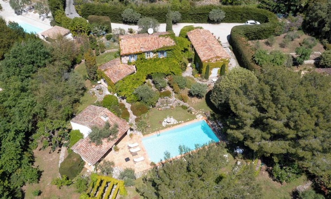 Tourrettes-sur-Loup Villa | Provencal House, Private Pool, Sea View
