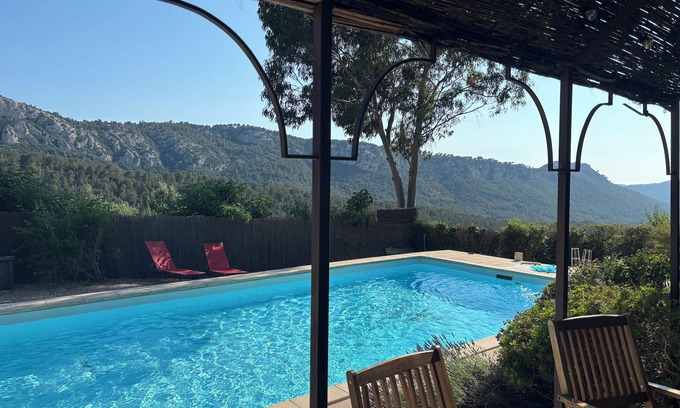Evenos House | Provencal house with private pool near Bandol